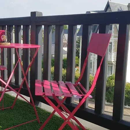 Le Yacht Club1 Apartment *
